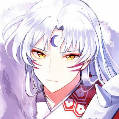 老人故意往幼儿园跑道扔玻璃碴